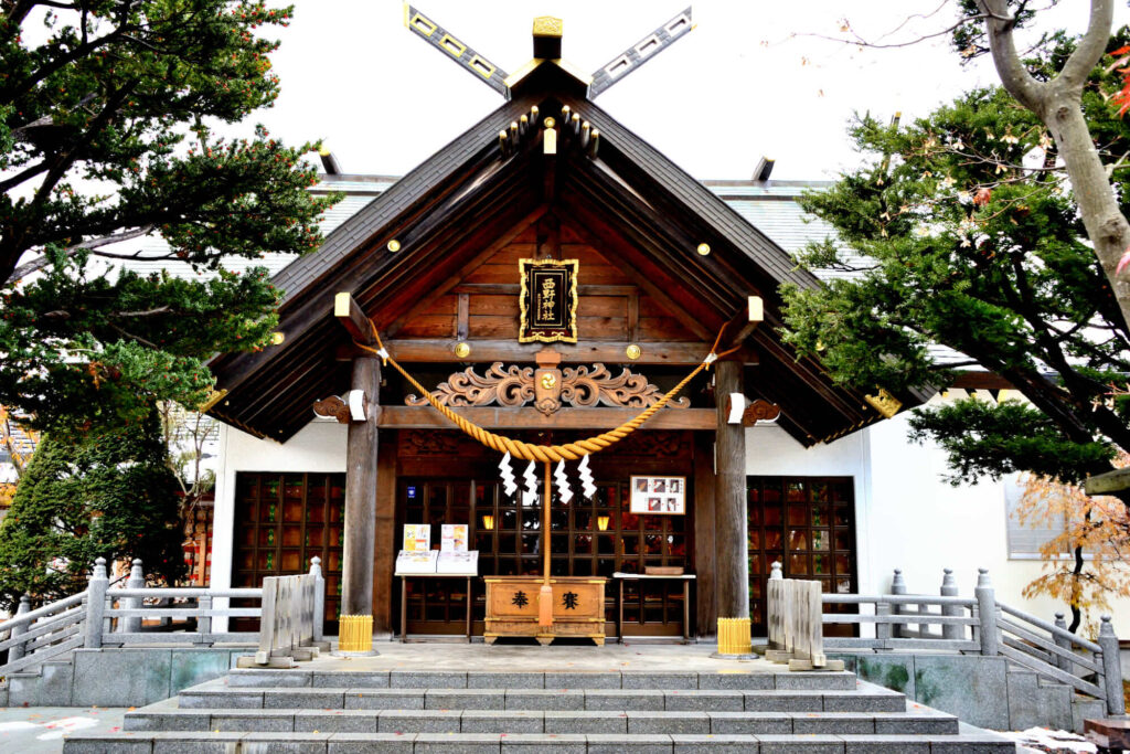 恋人との良縁を願うにはもってこい「西野神社」