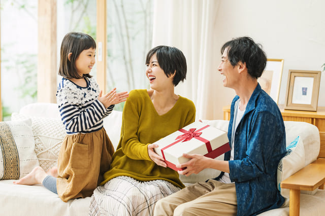 【結婚記念日の祝い方】子どもと一緒に楽しめるデートプラン